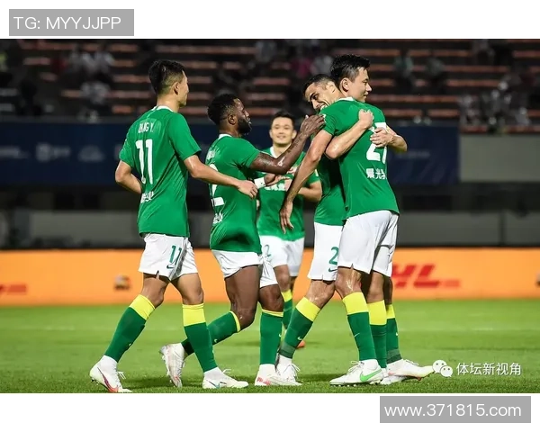 武汉足球队强势领跑锦标赛积分榜78分稳居第一 武汉足球队强势领跑锦标赛积分榜78分稳居第一